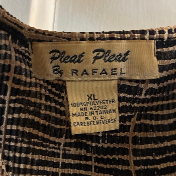 RAFAEL Brown Textured Blazer - Picture 2 of 8